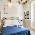 The Bluehostel Рим