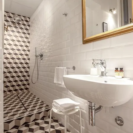 The Bluehostel 3* Rom