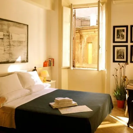 The Bluehostel Rom
