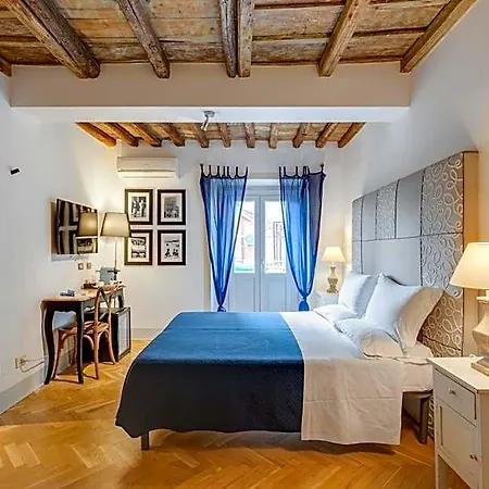 The Bluehostel Rome